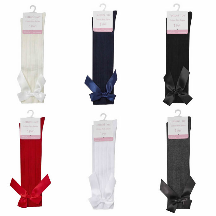 GIRLS CABLE KNEE HIGH BOW SOCKS. - Image 1