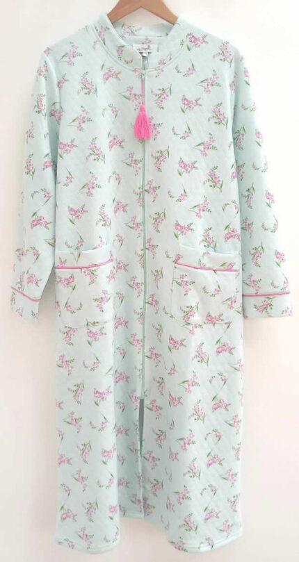 LADIES PRIMROSE IN BLOOM PRINT MOCK QUILT COTTON RICH ZIP THROUGH ROBE.