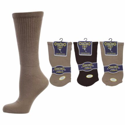 MEN'S 6-11 EXTRA WIDE TOP AND COMFORT FIT SOCKS.